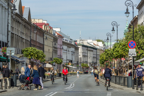 Nowy Świat Street - full of bars and restaurants.