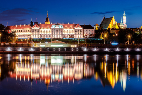 The Royal Castle from the Vistula river.