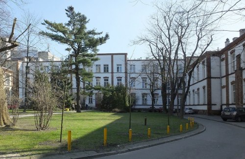 1200px-Szpital_dzieciątka_jezus_pawilon_11b